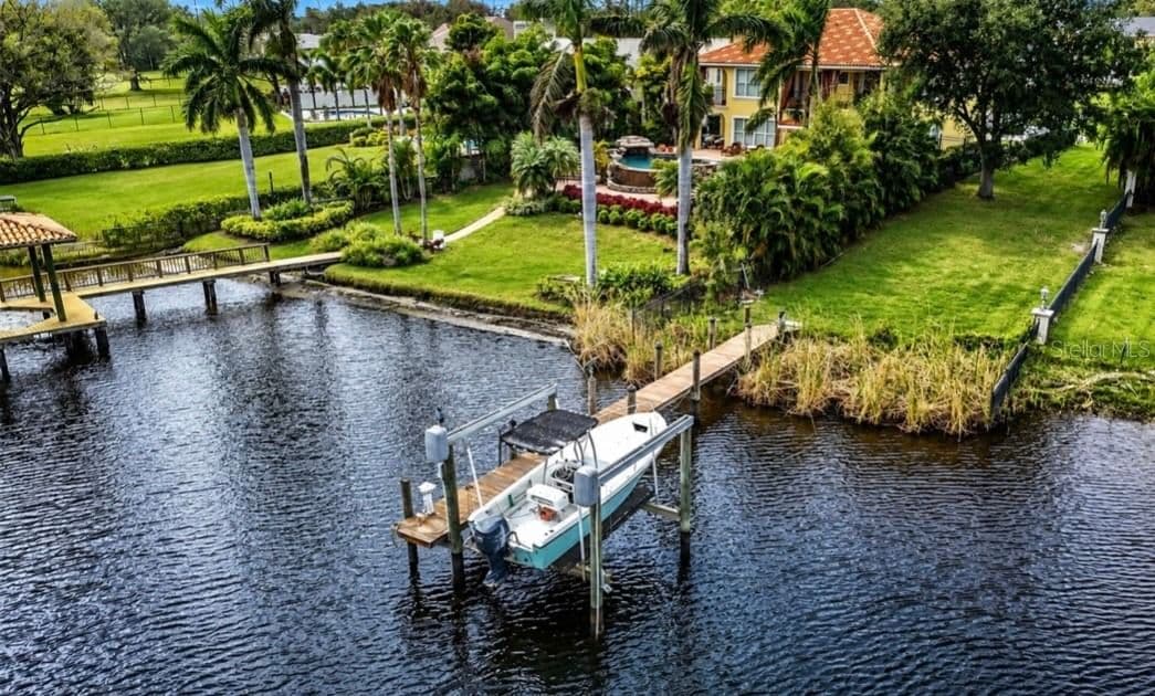 4929 RIVER SHORE