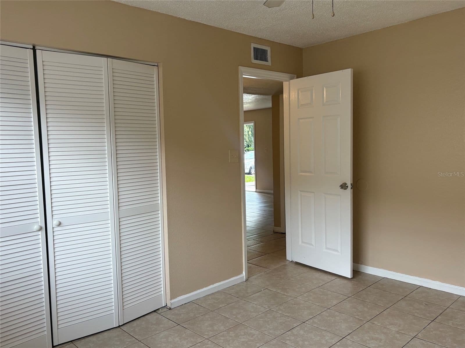 203 POINSETTIA PINE