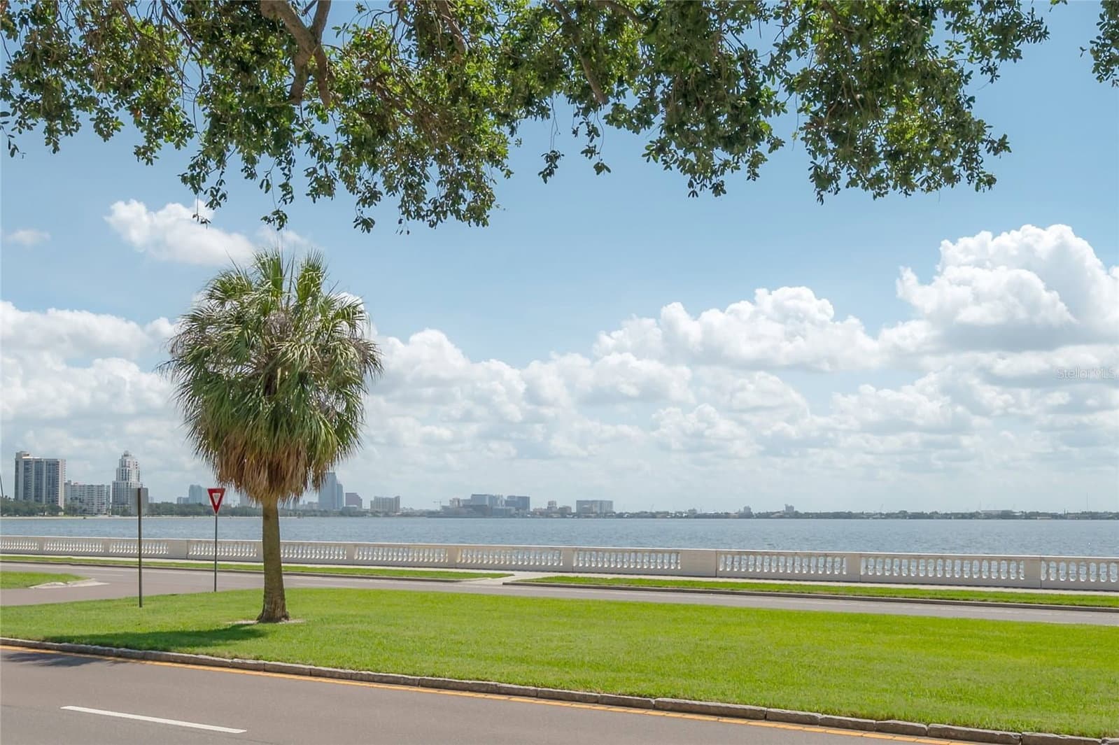 3325 BAYSHORE