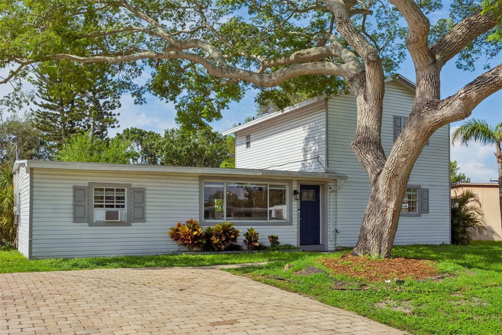 4012 FAIRVIEW