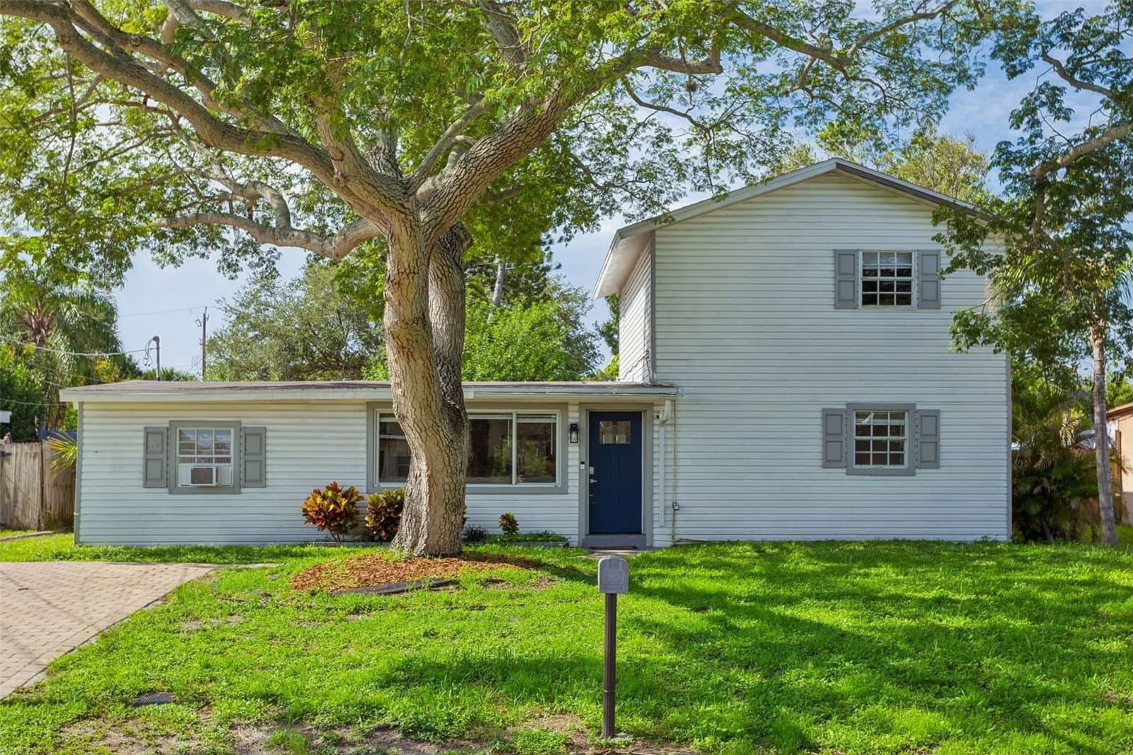 4012 FAIRVIEW