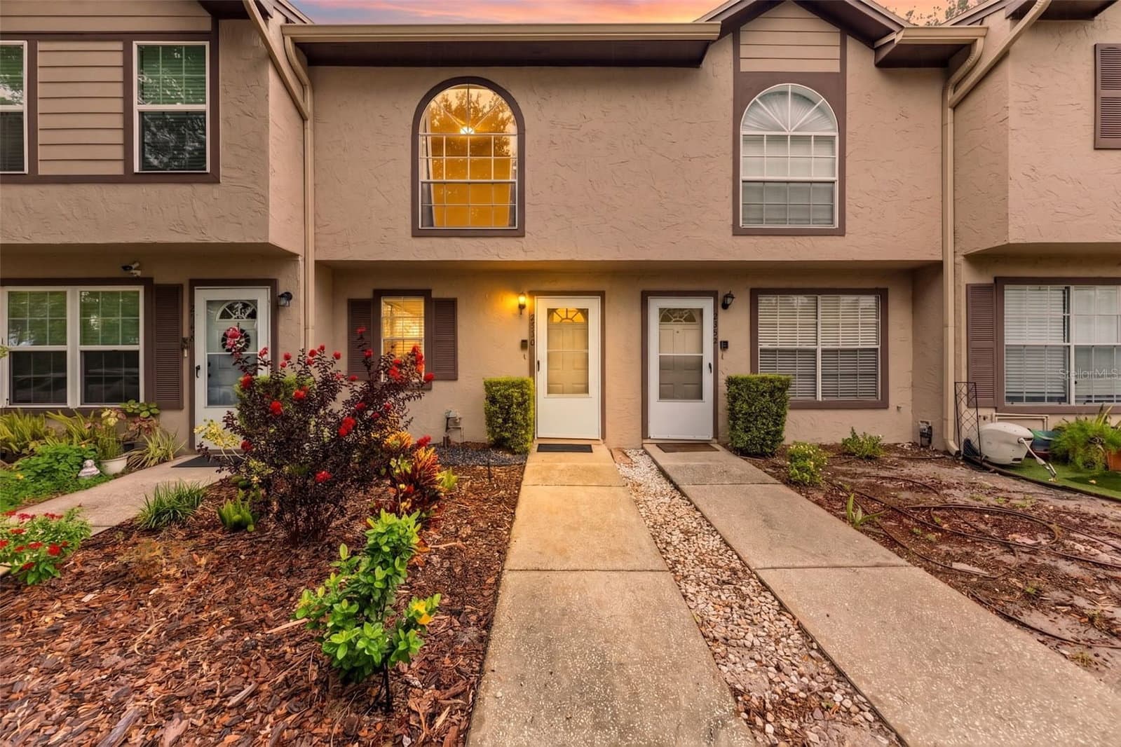 2350 FLETCHERS POINT