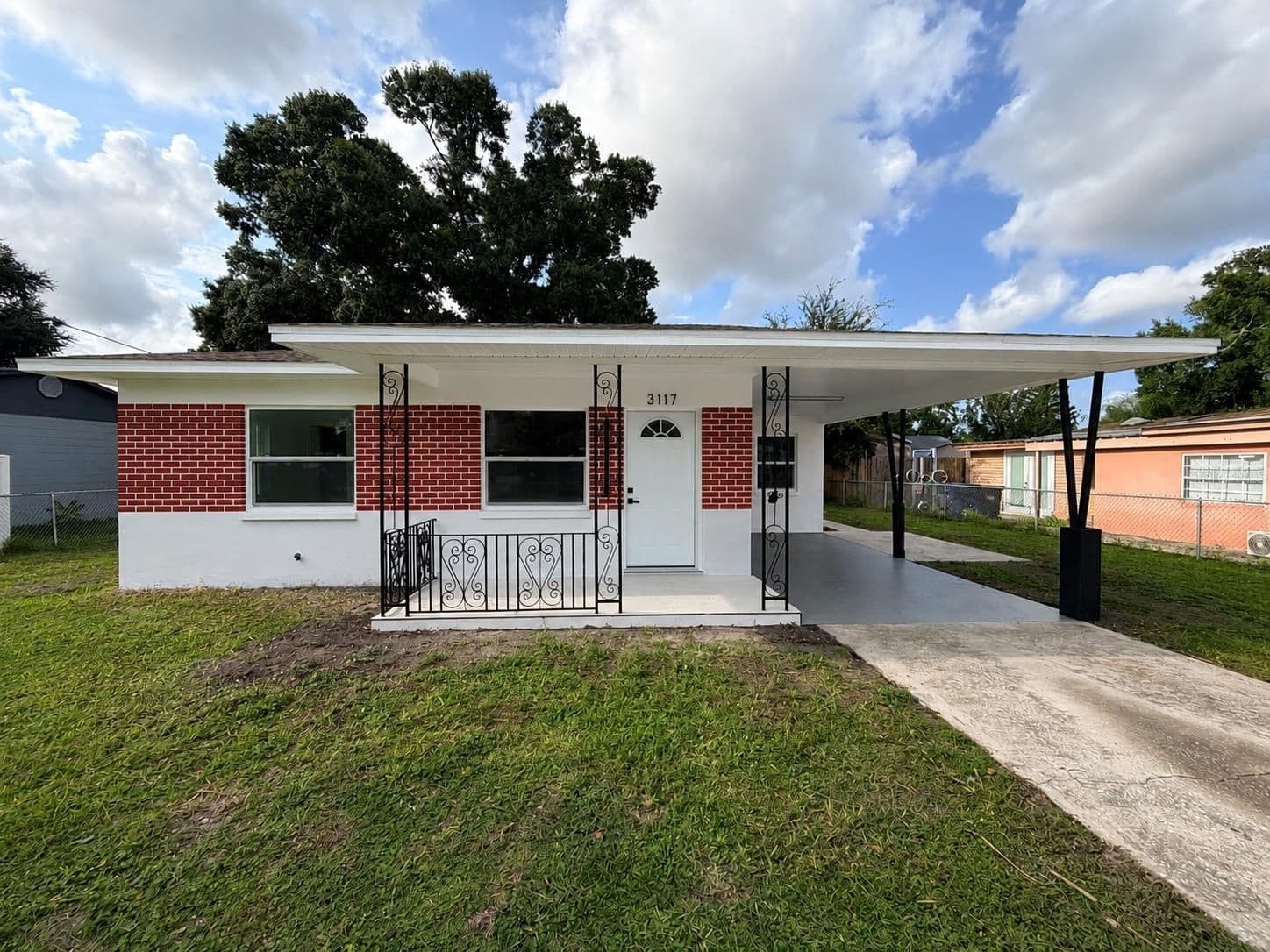 3117 LEROY Street