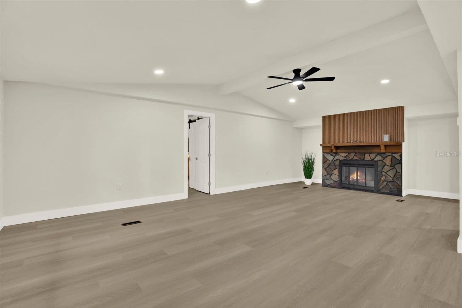 5801 MYRTLE