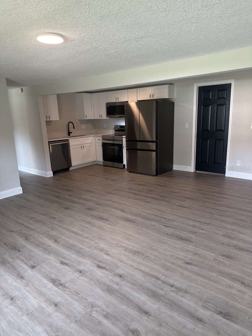 3329 LYNN
