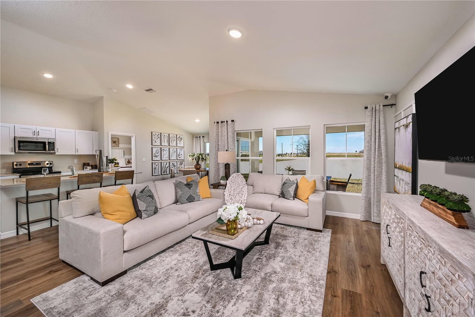 4184 RIVER BEACON