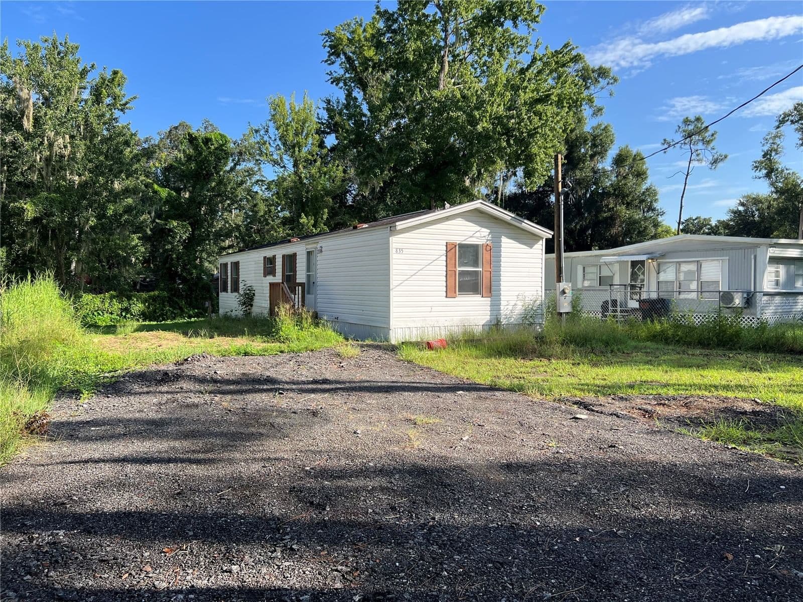 835 MEMPHIS