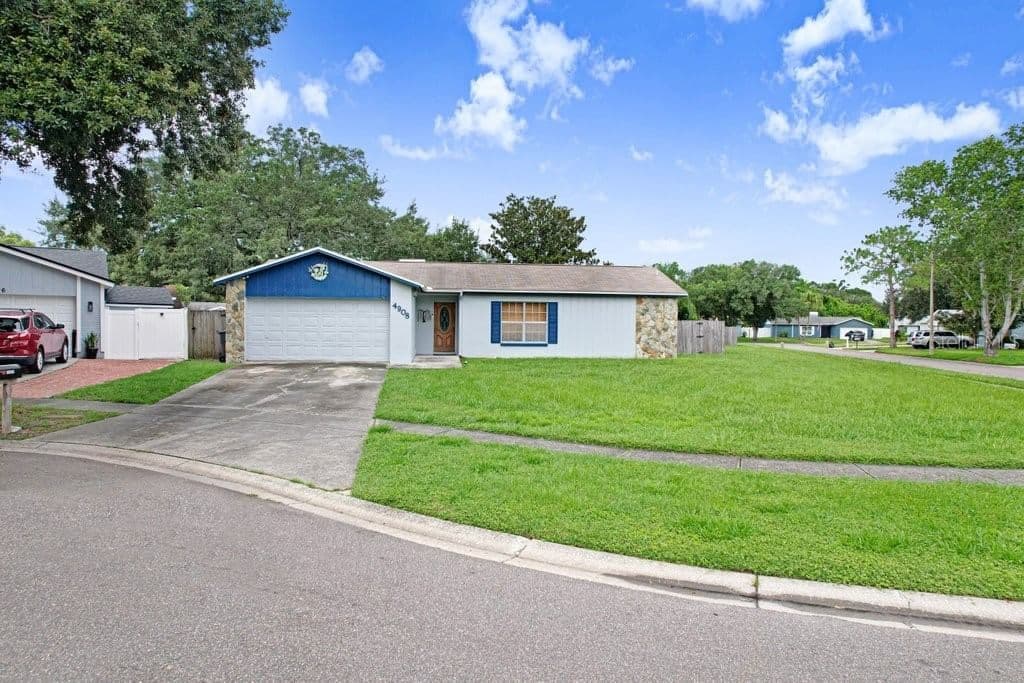 4908 CROCKETT