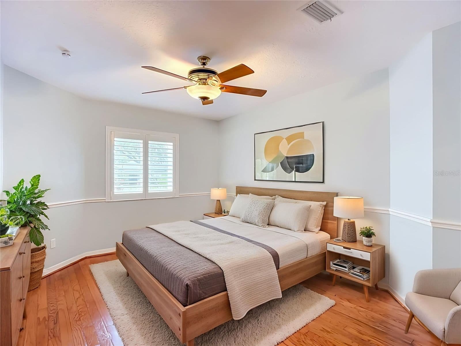 15886 SANCTUARY