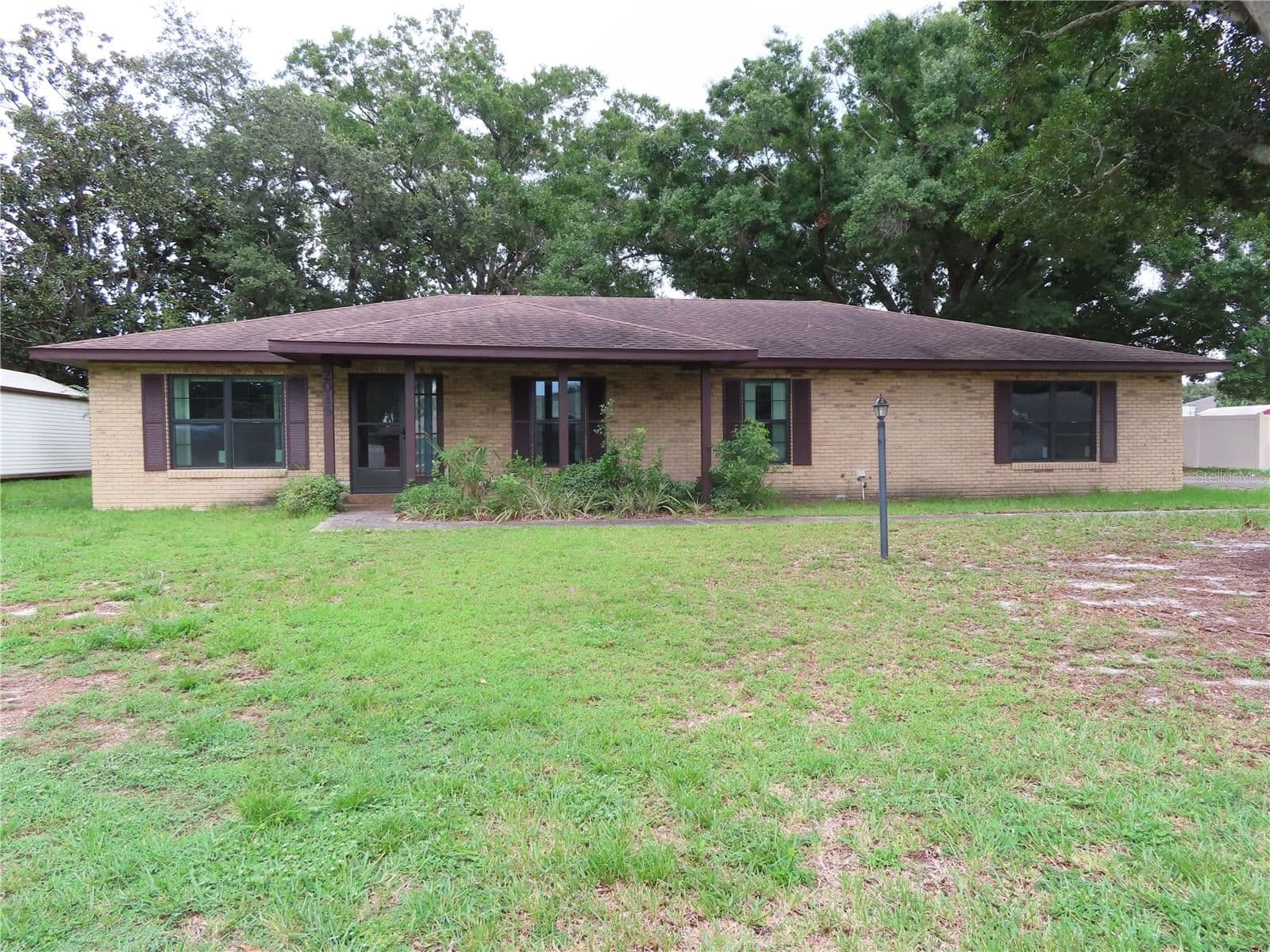 2016 AMESBURY, Auburndale, FL