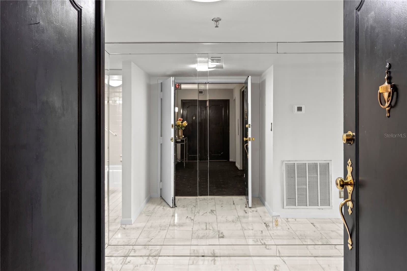 3301 BAYSHORE