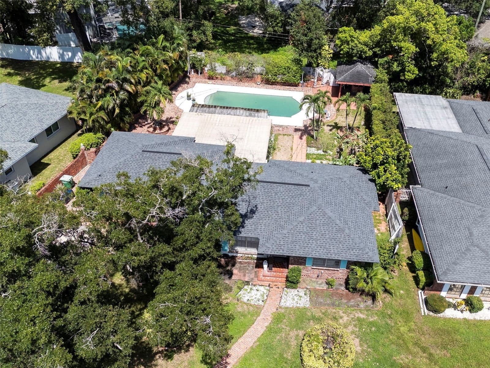 451 DAVIS