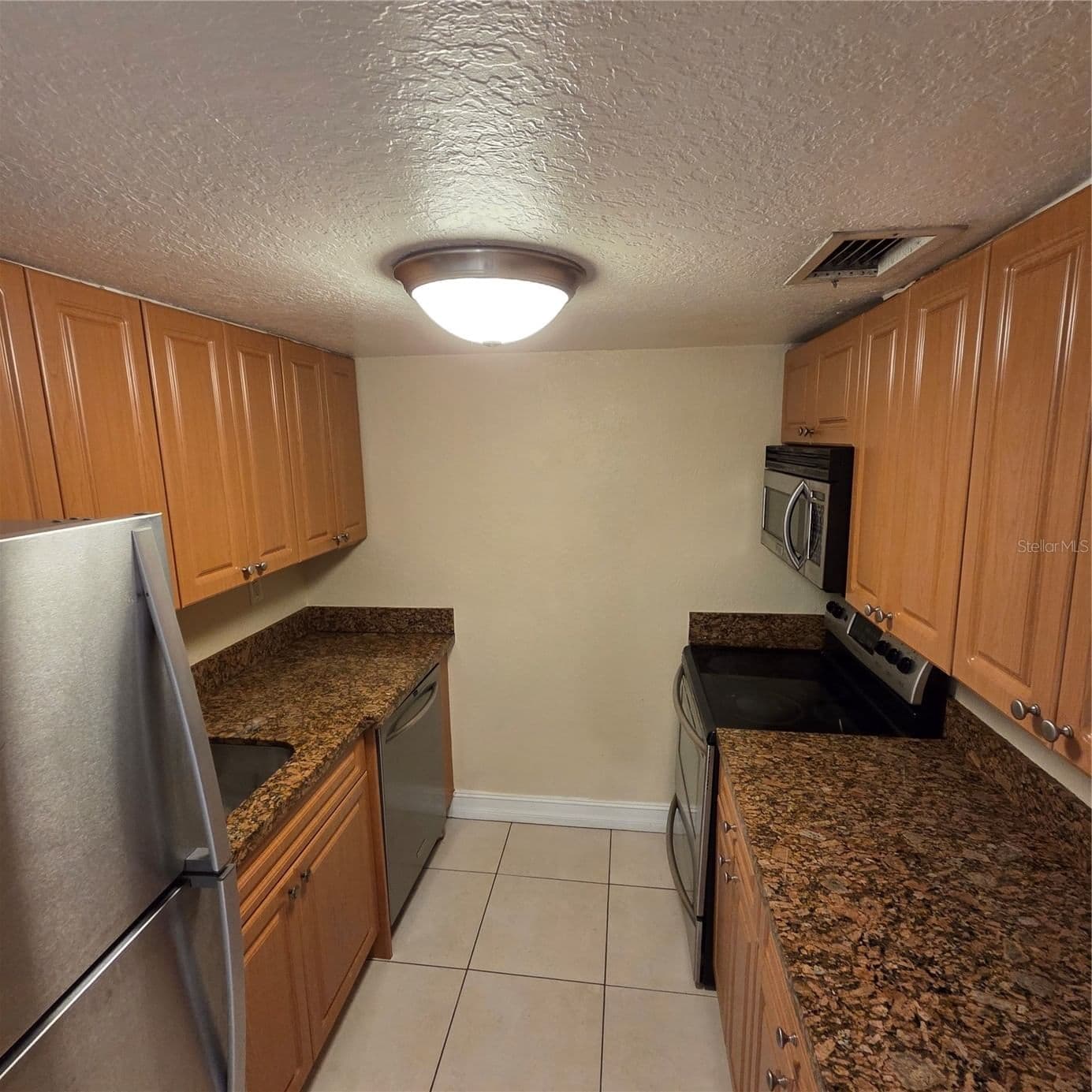 5221 BAYSHORE