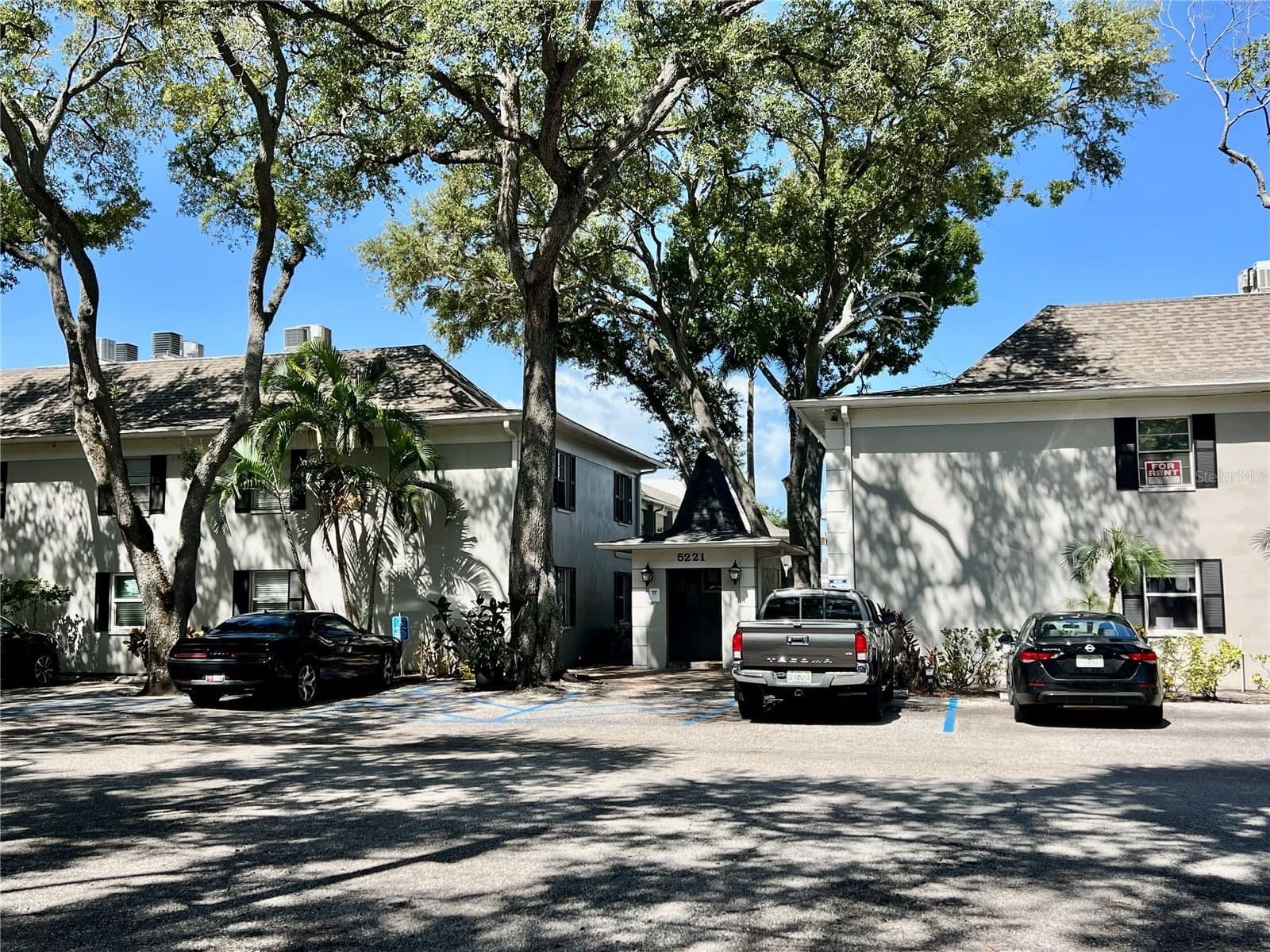 5221 BAYSHORE Boulevard #29