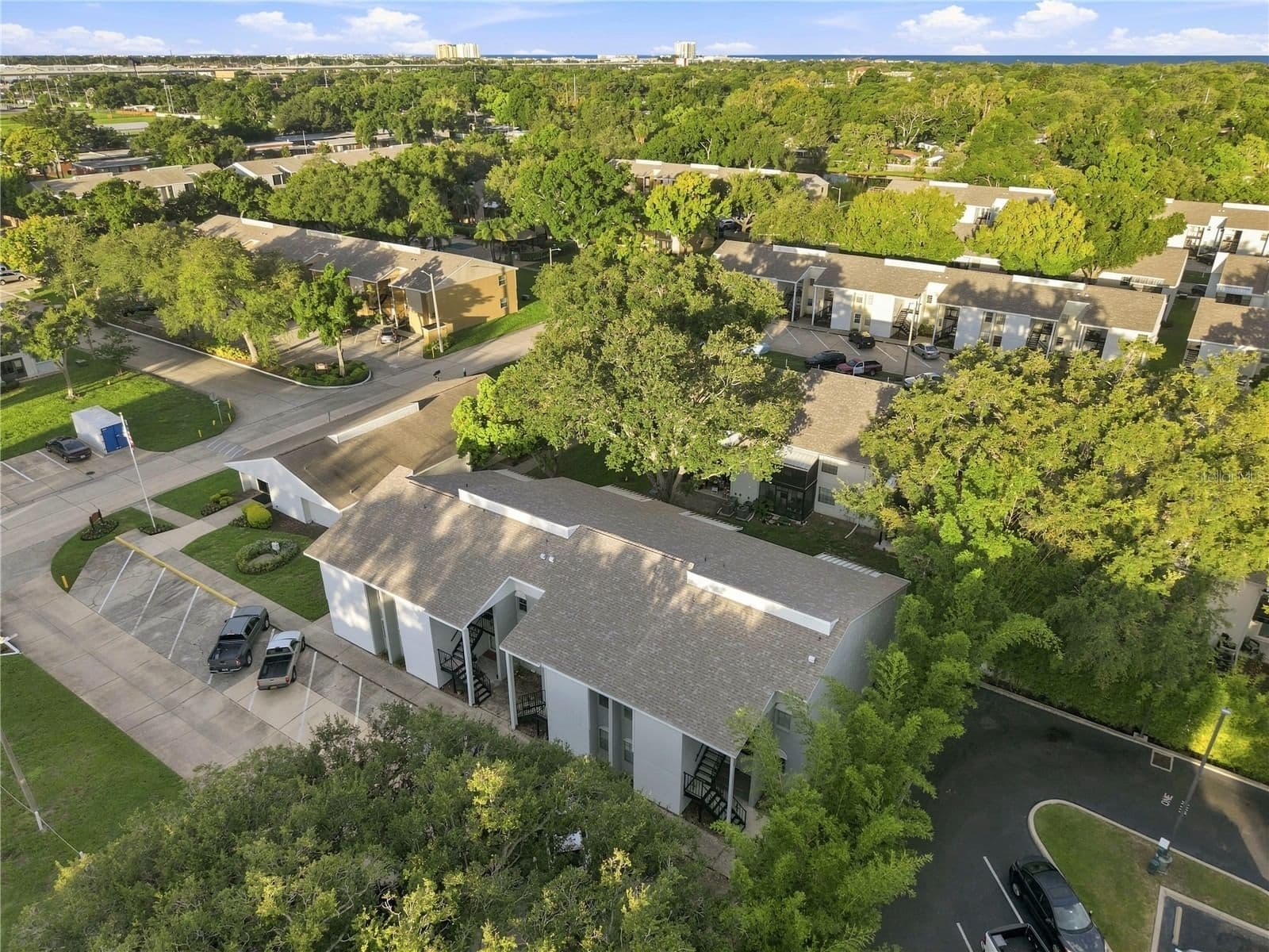 3807 OAK