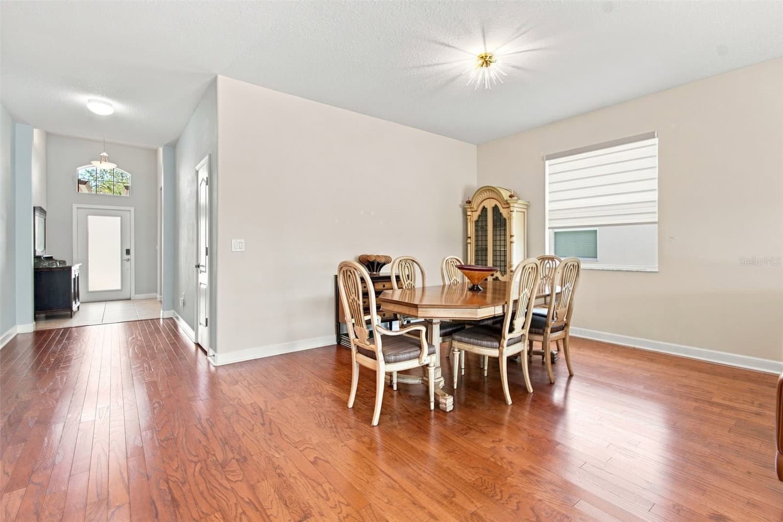 20233 MERRY OAK