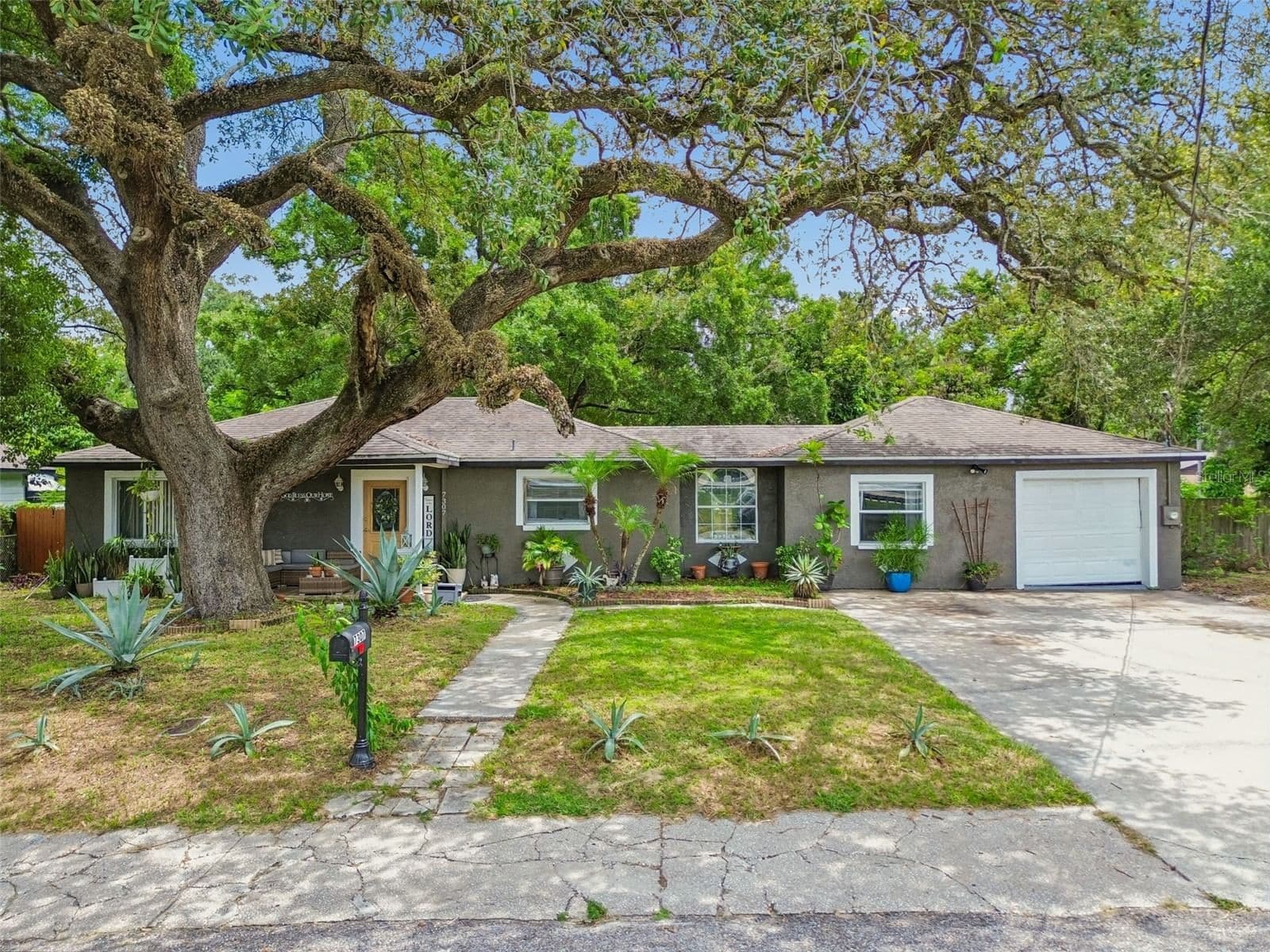 7307 HUNTLEY