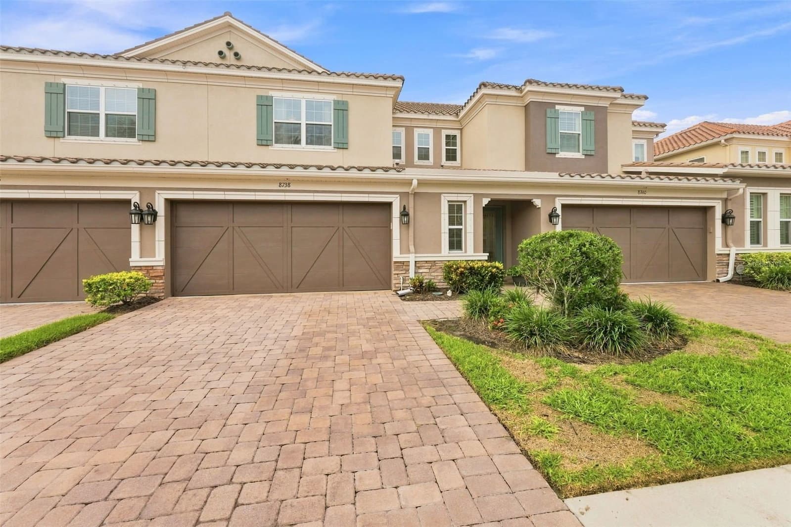 8738 TERRACINA LAKE