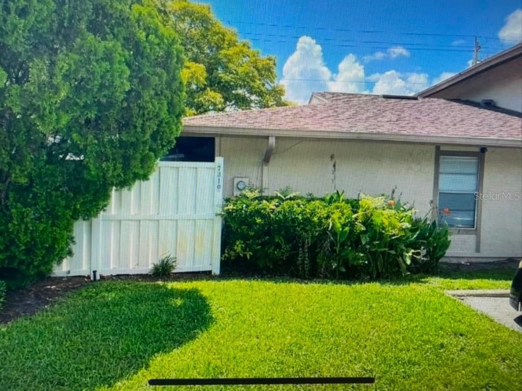 7310 BAJA, Tampa, FL