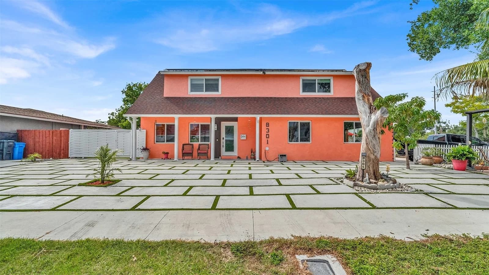 8301 LOPEZ Drive