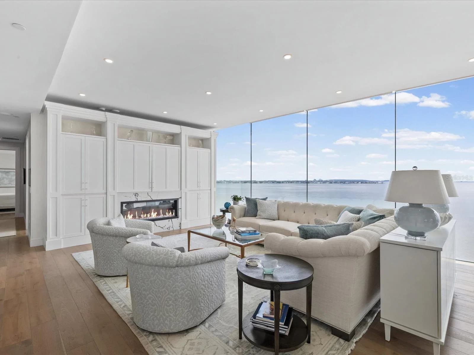 2619 BAYSHORE Boulevard #900