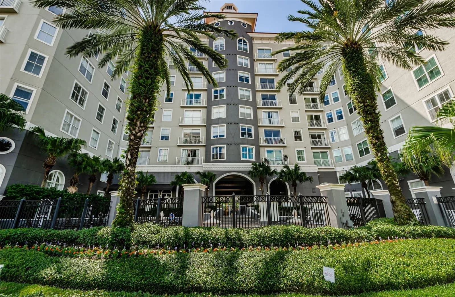 700 HARBOUR ISLAND Boulevard #404