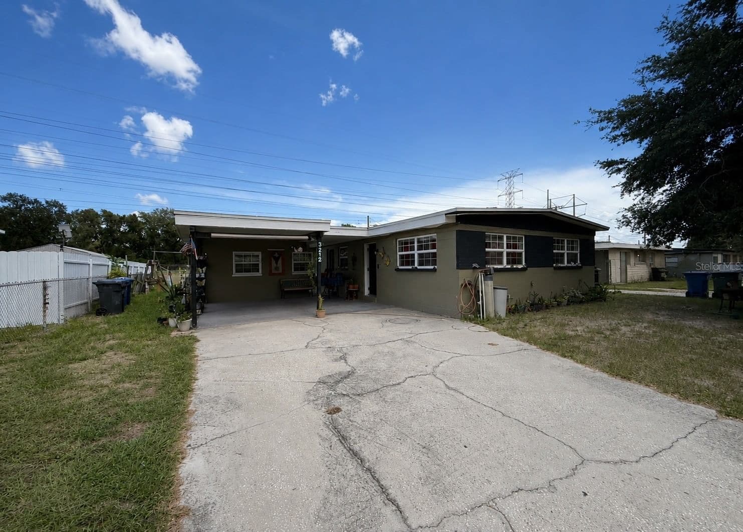 3212 WELBORN Way