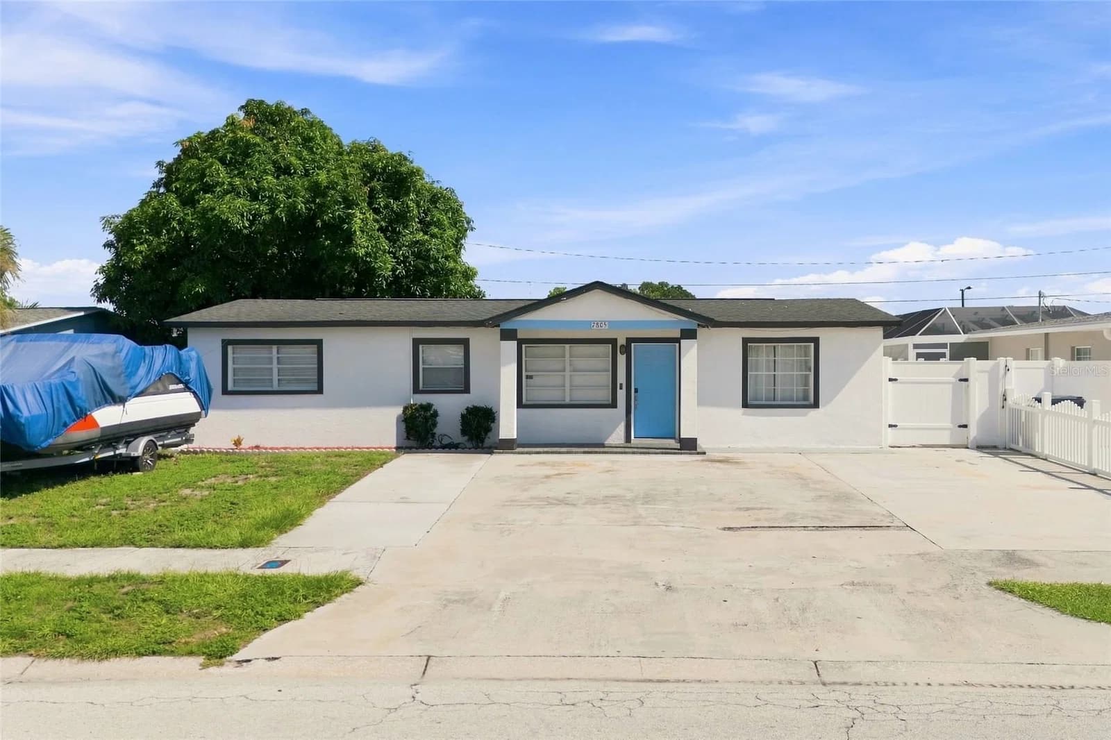 7805 WINSTON Lane