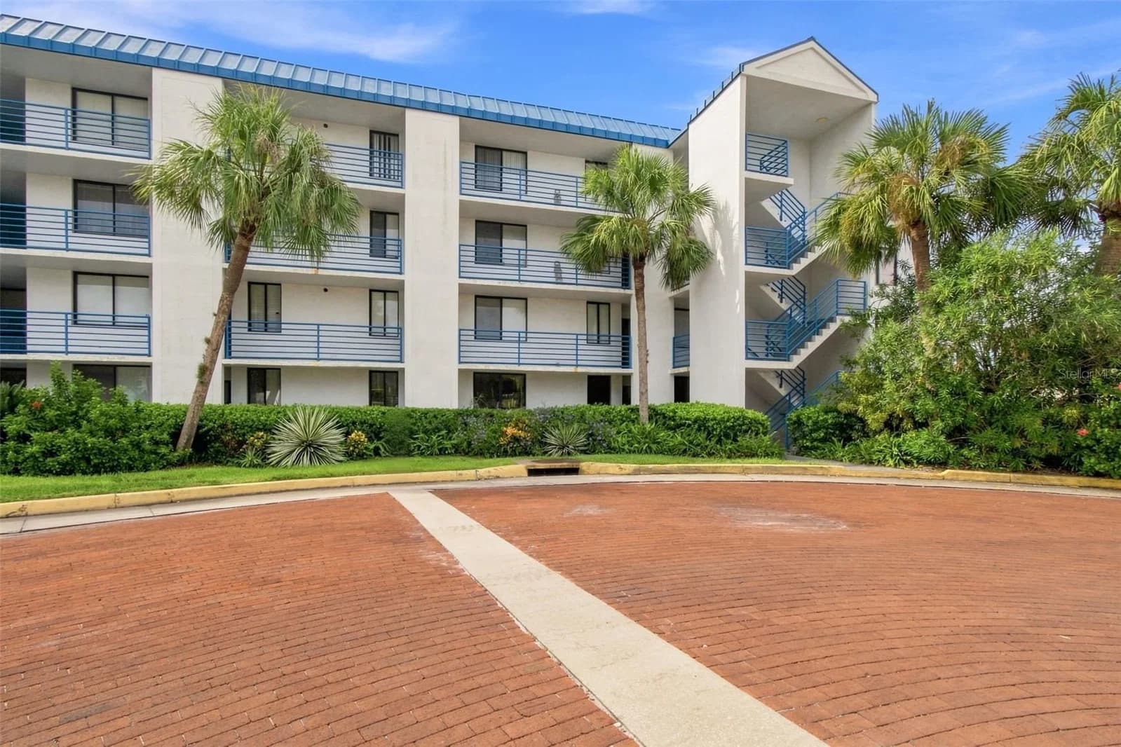 2424 TAMPA BAY Boulevard #L404