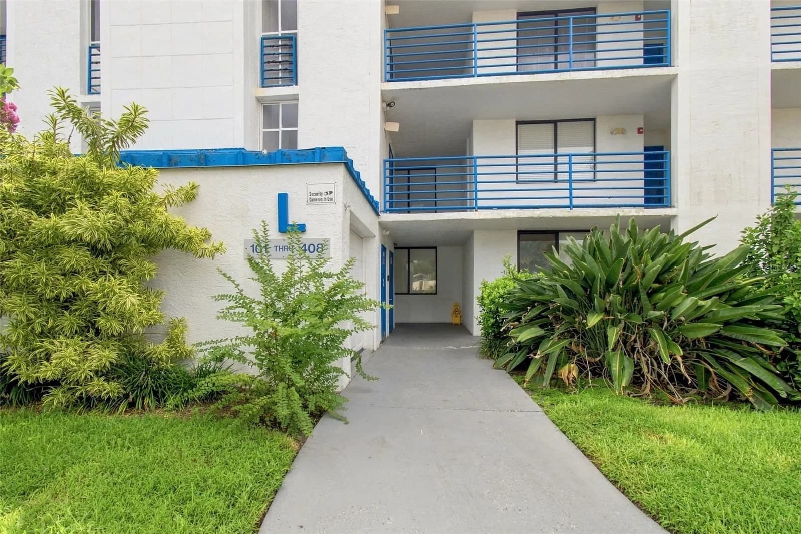 2424 TAMPA BAY Boulevard #L404