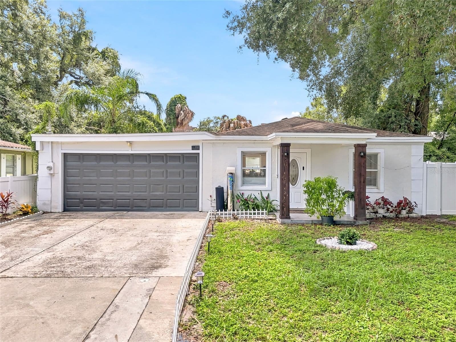 701 CRENSHAW Street