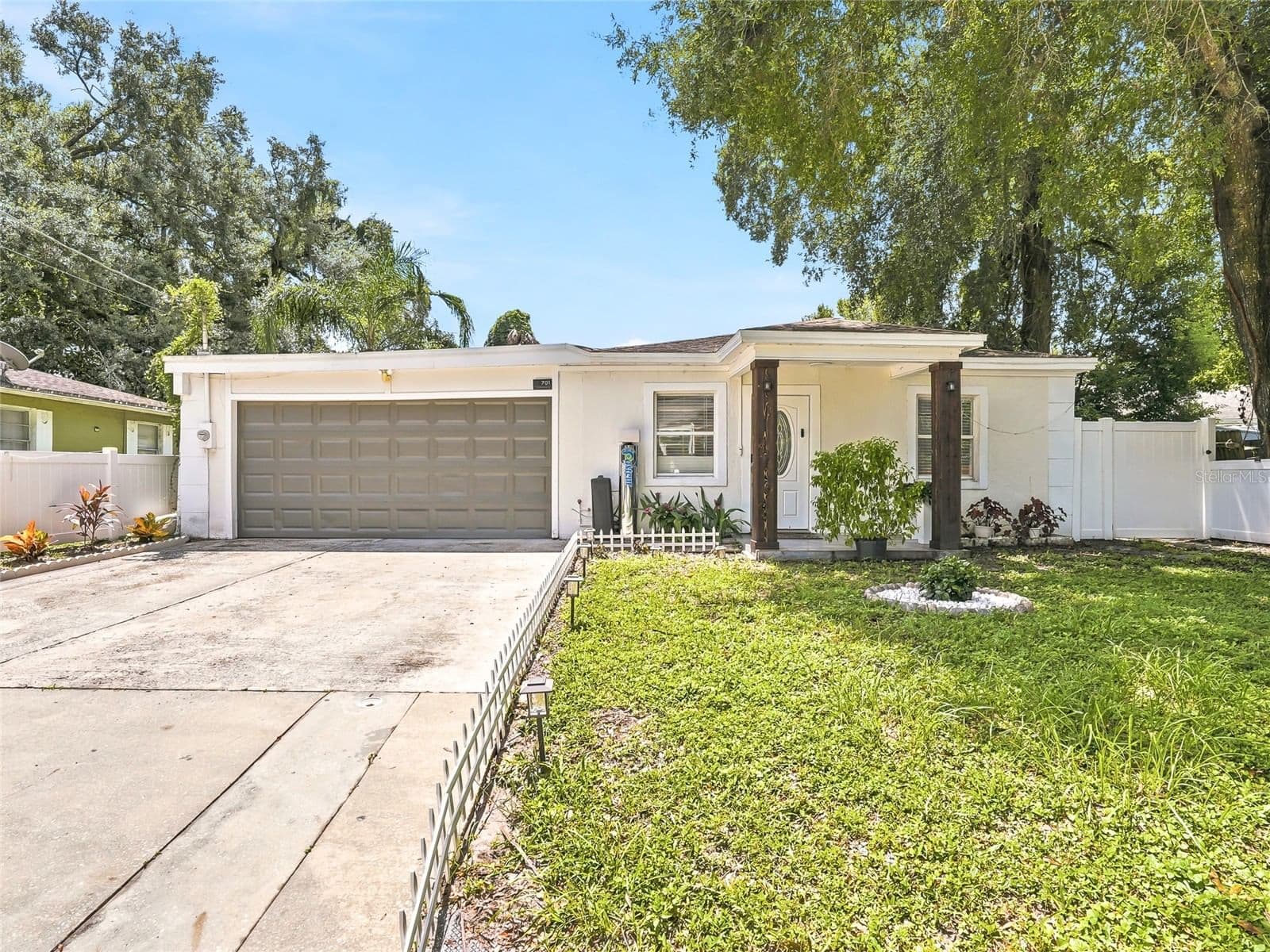 701 CRENSHAW Street