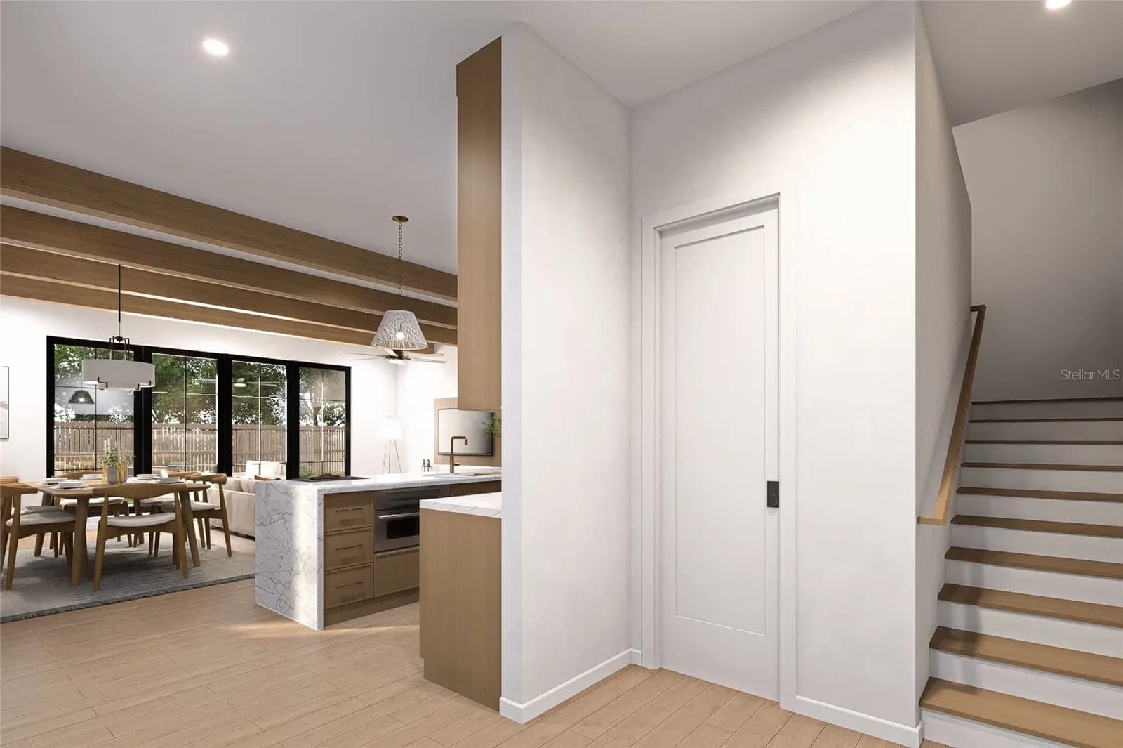 205 GLADYS Street #2