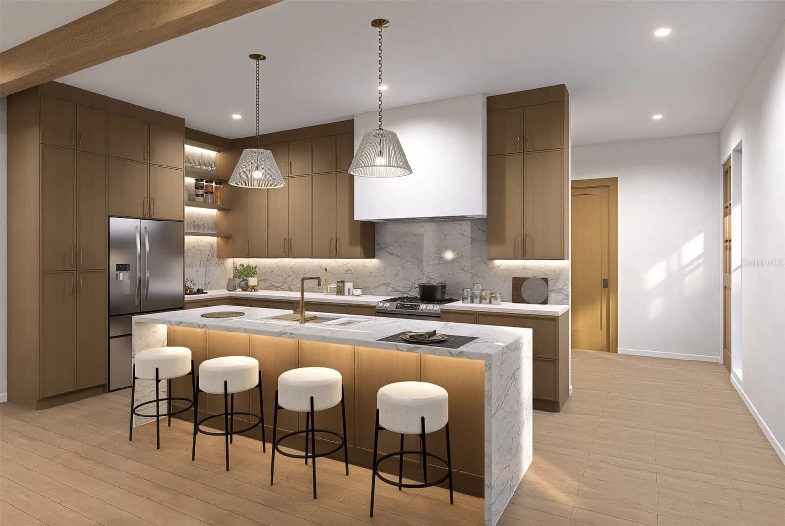 205 GLADYS Street #2