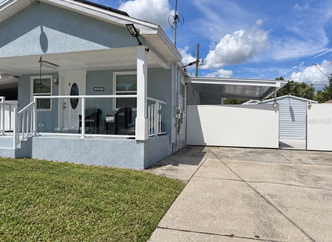2907 PALMETTO Street