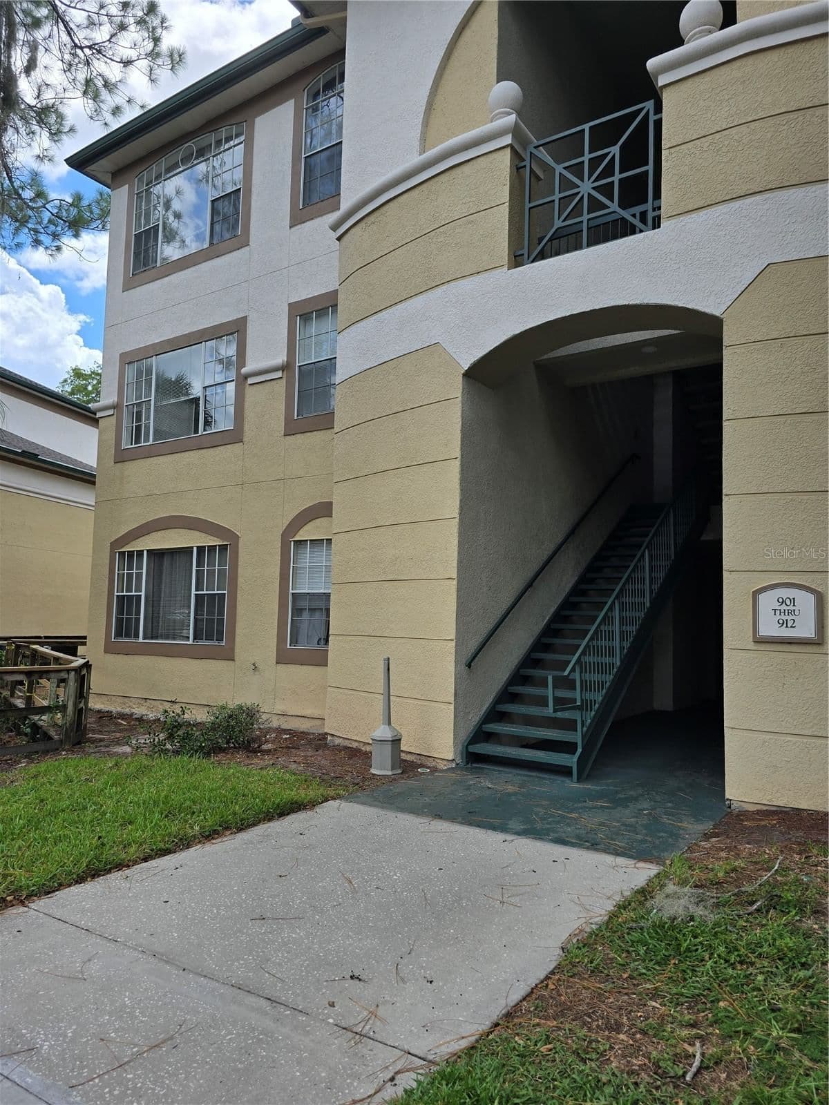 17112 CARRINGTON PARK Drive #902