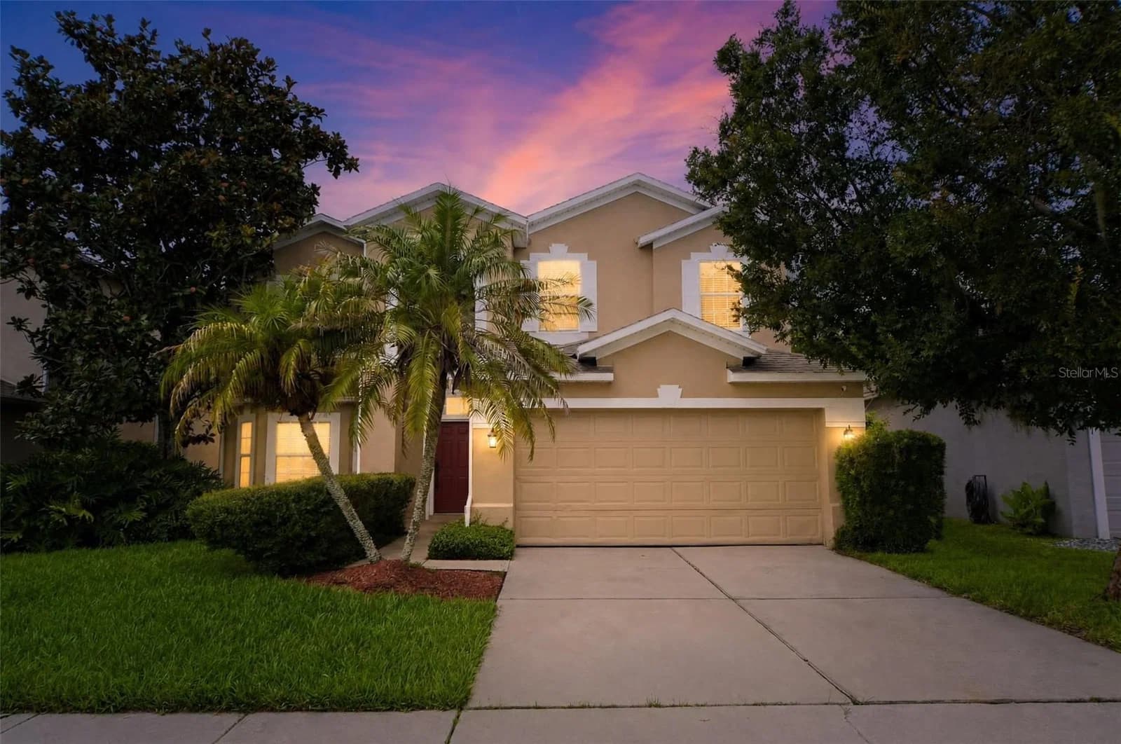 10106 HIDDEN DUNES Lane