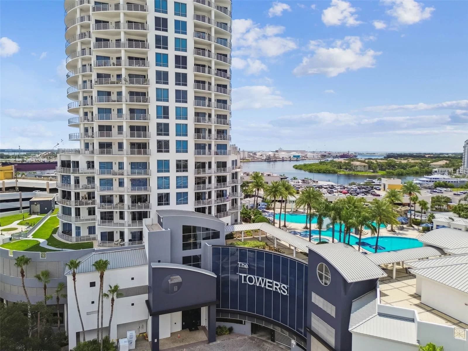 1209 CUMBERLAND Avenue #504