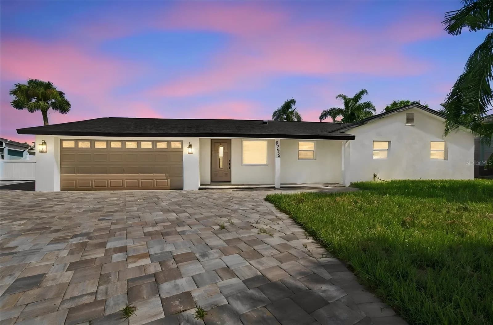 8725 THORNWOOD Lane