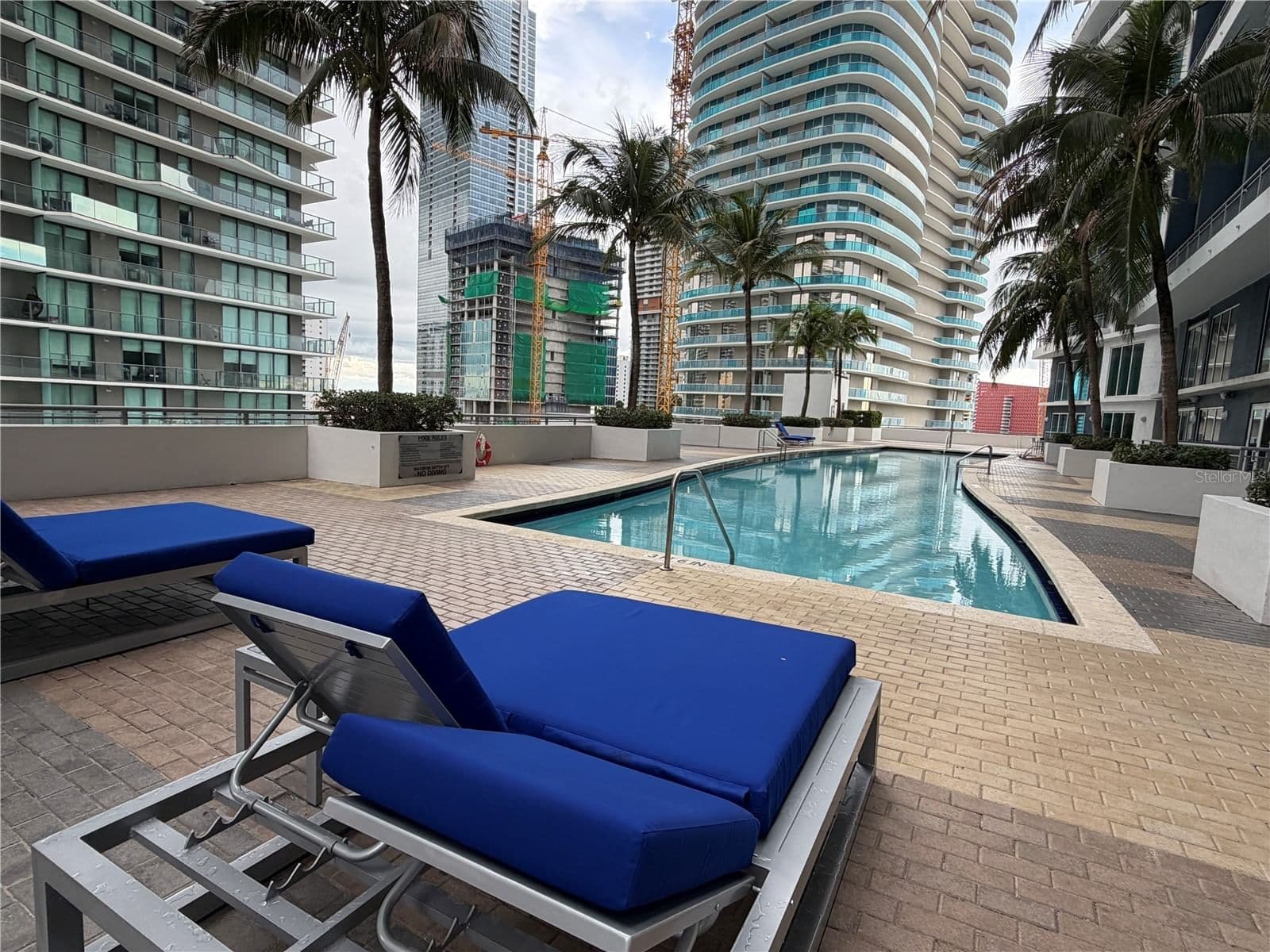 60 SW 13TH STREET #5212