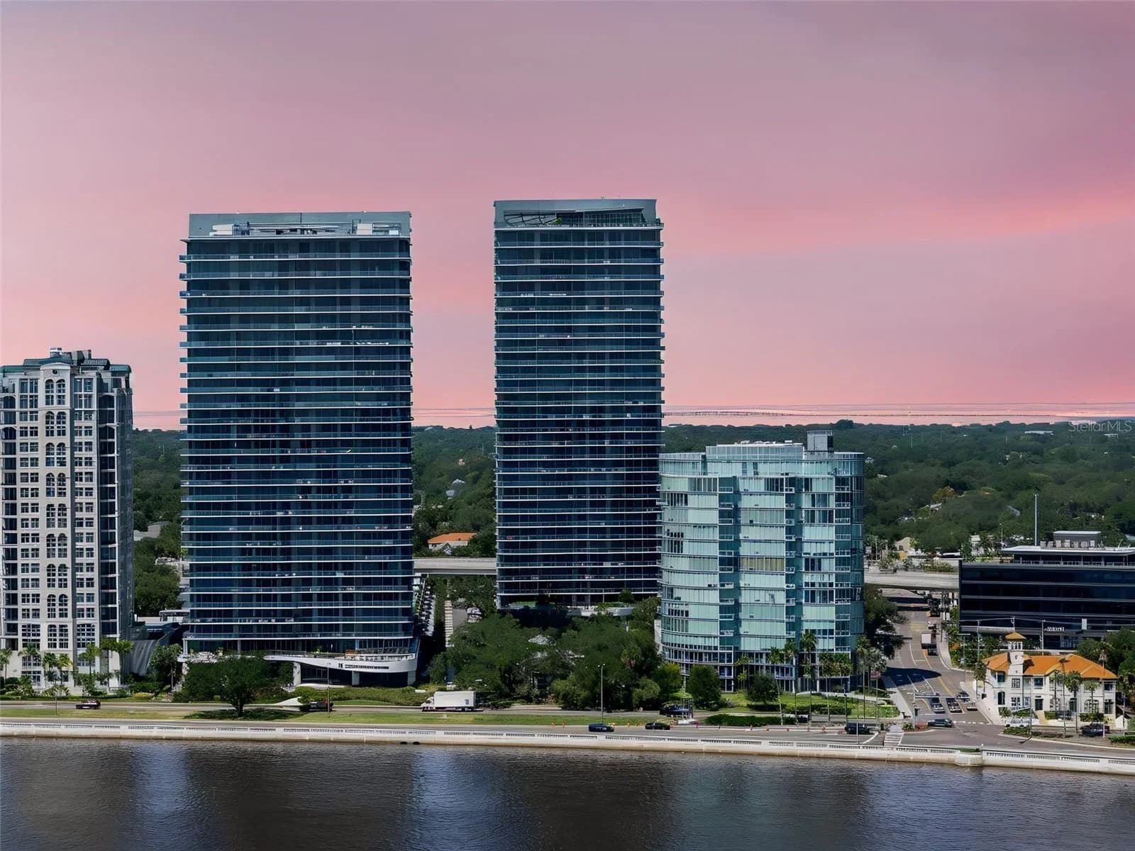 3015 YSABELLA Avenue #804