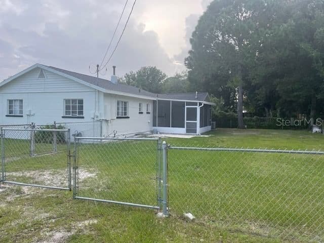 1901 SAINT CONRAD Street