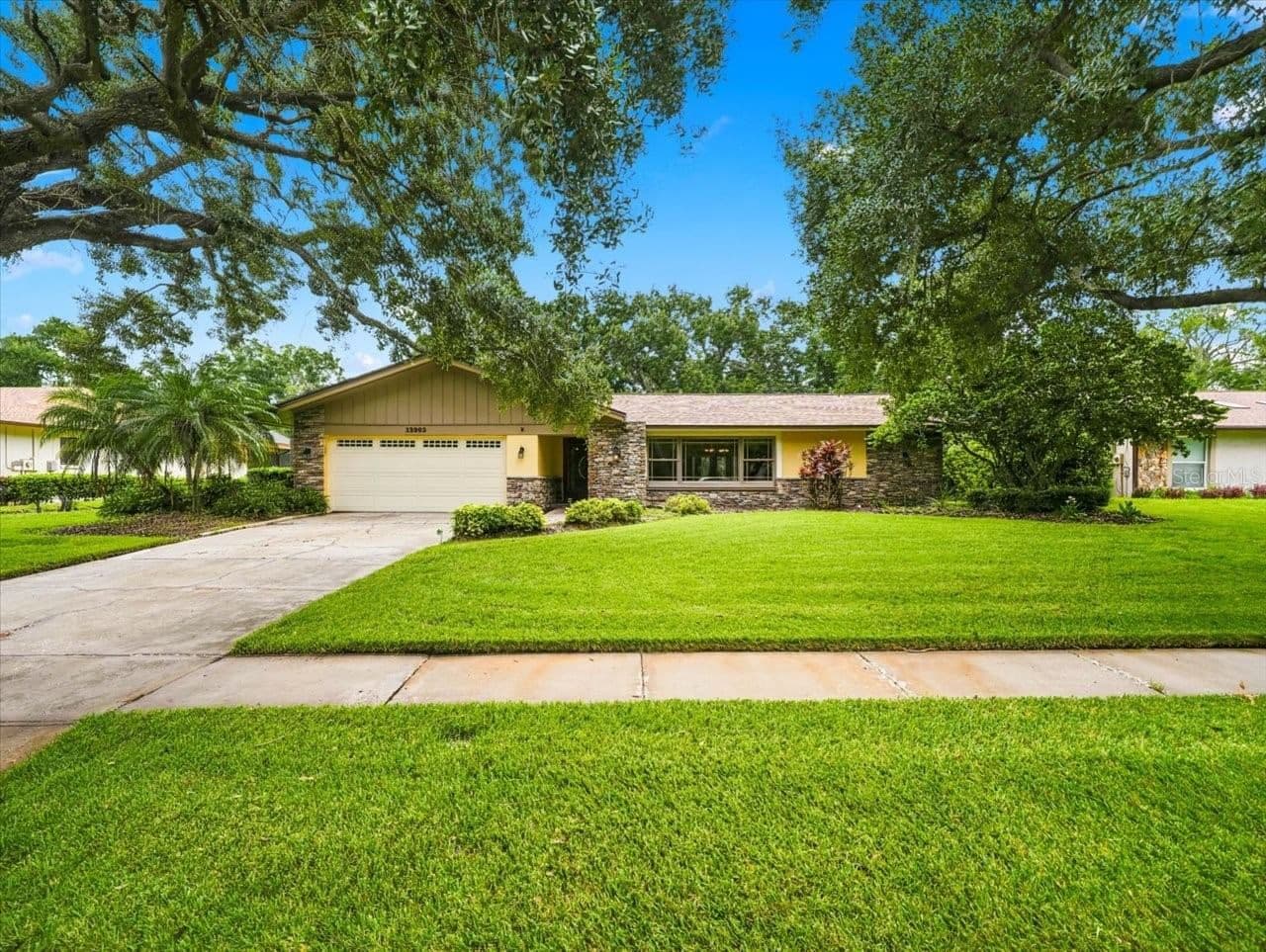 13903 MIDDLE PARK Drive