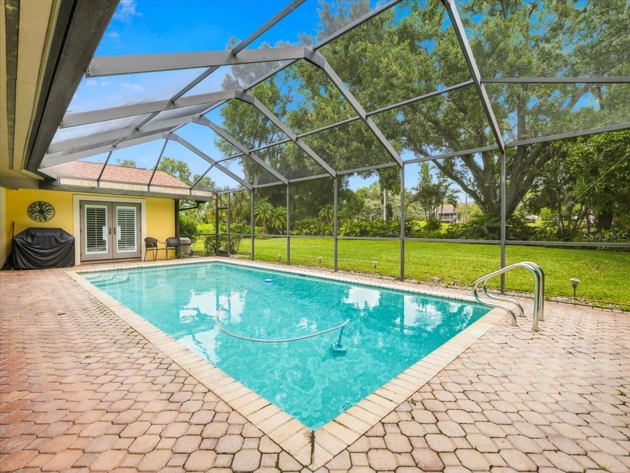 13903 MIDDLE PARK Drive