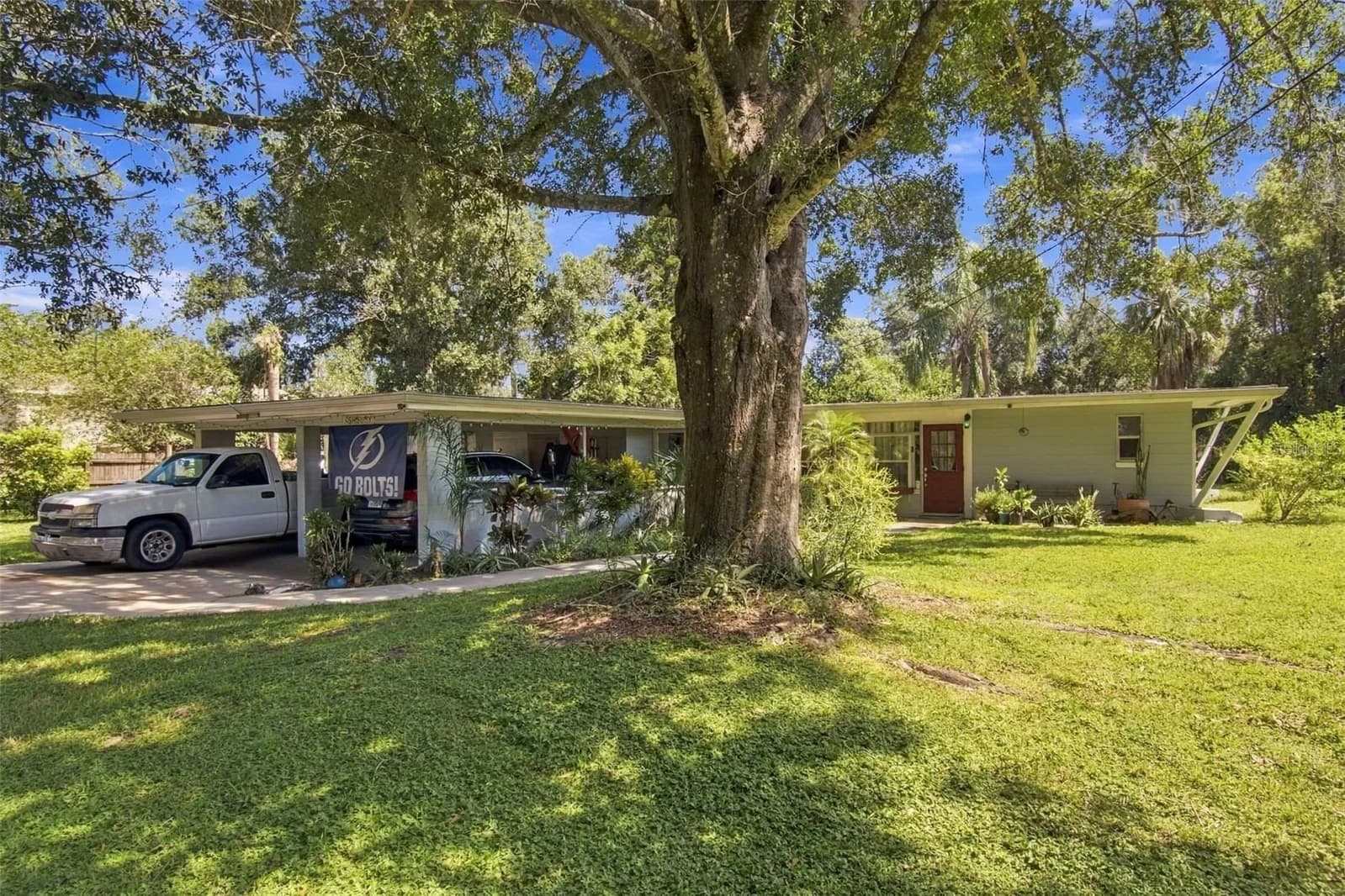 10803 OREGON Circle