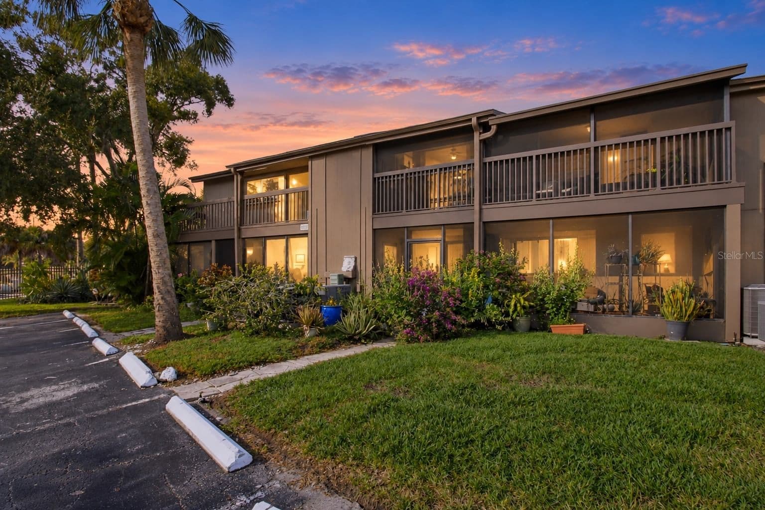 6346 NEWTOWN Circle #46B4