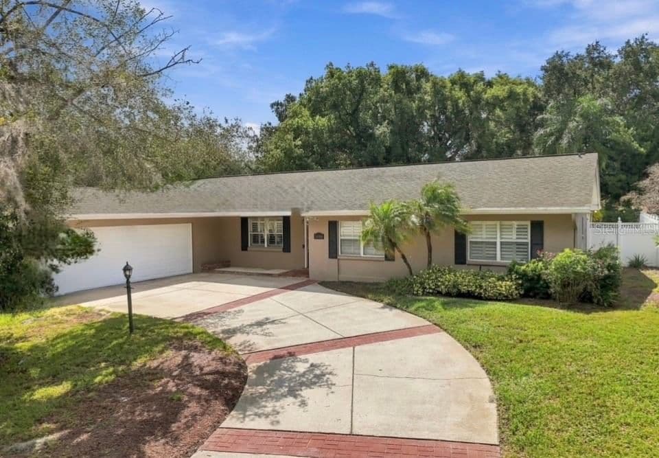 11626 CARROLLWOOD Drive