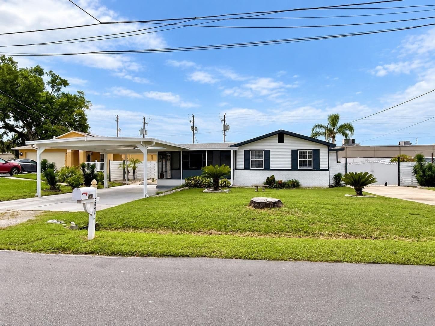 8512 SUNBEAM Lane