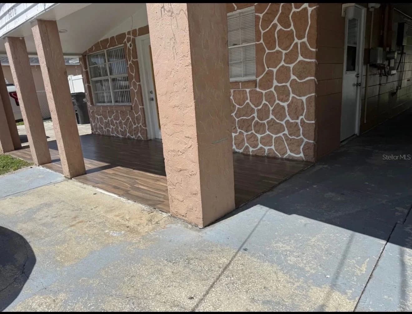 7210 HUBERT Avenue