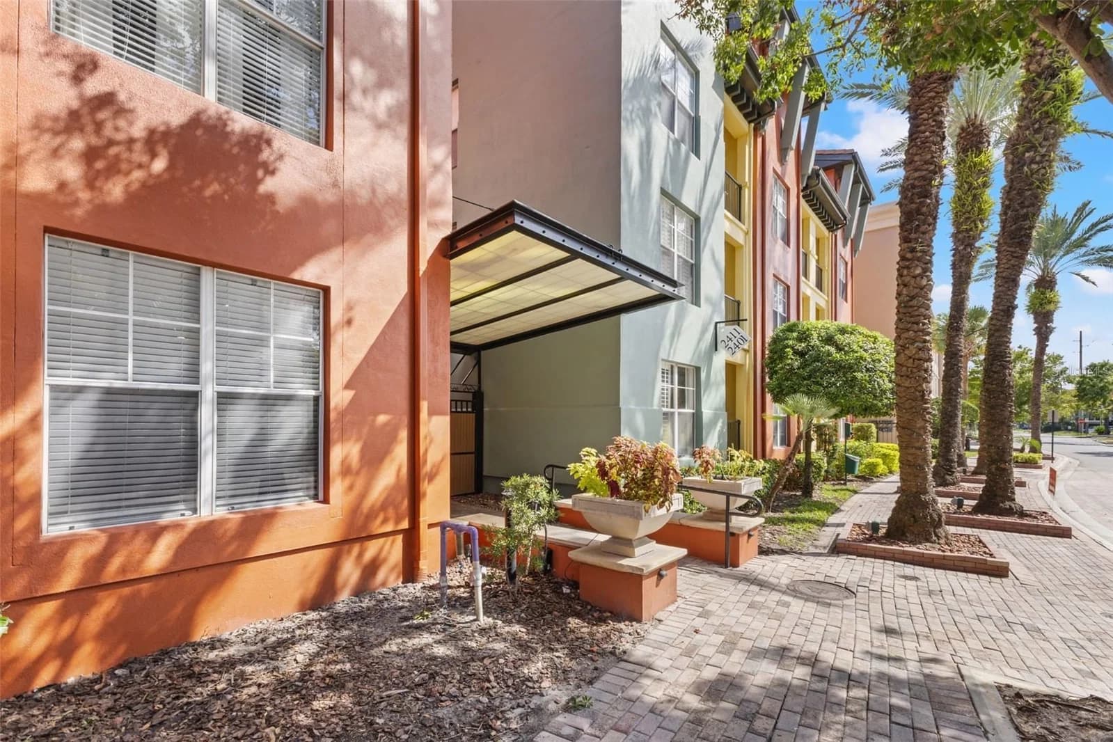 2411 HORATIO Street #519